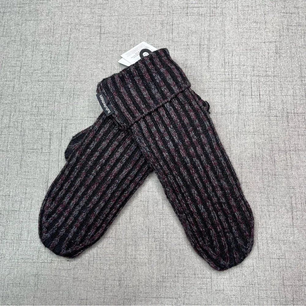 Lululemon Textured Fleece Lined Knit Mittens Merino Wool Cashmere Blend Nwt